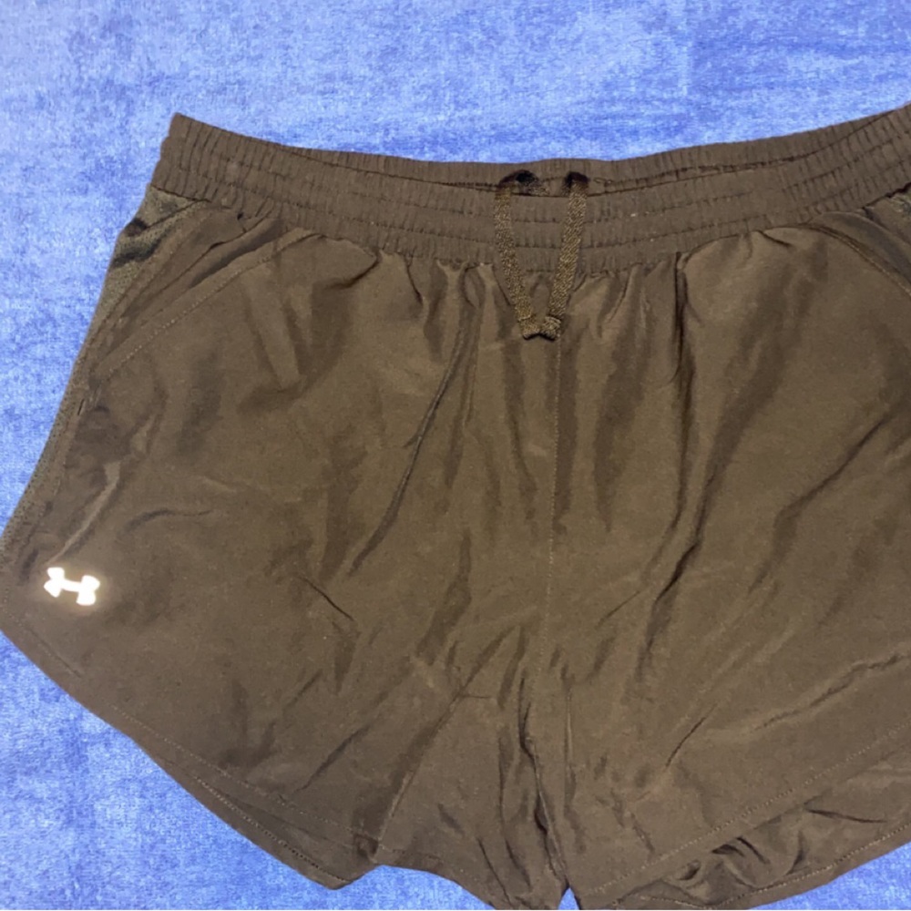 Black UA shorts